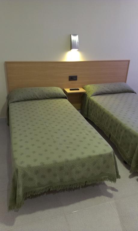 Hostal Bisbal Only Adults No Ac Valencia Værelse billede