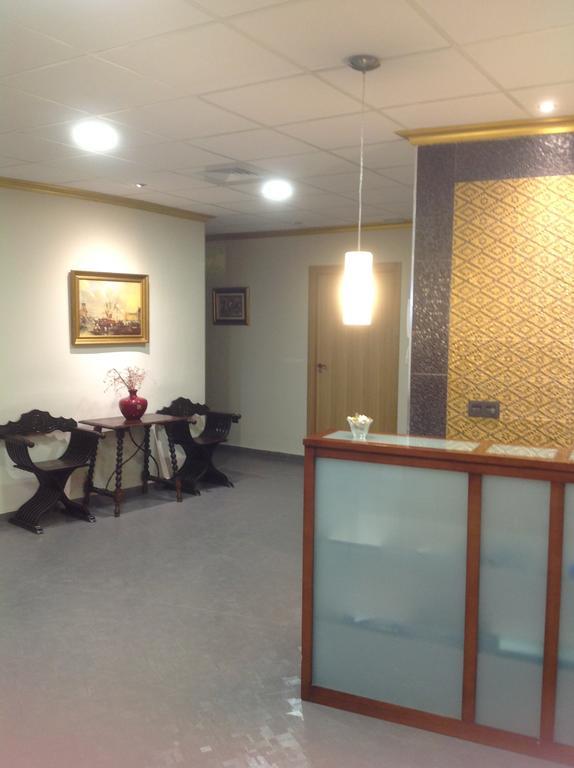 Hostal Bisbal Only Adults No Ac Valencia Eksteriør billede
